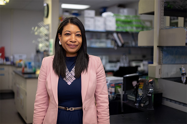 Alexandra Noel in her lab